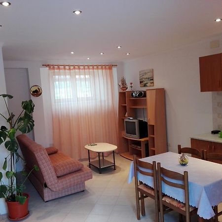 Apartment Luka Novigrad Istria Esterno foto