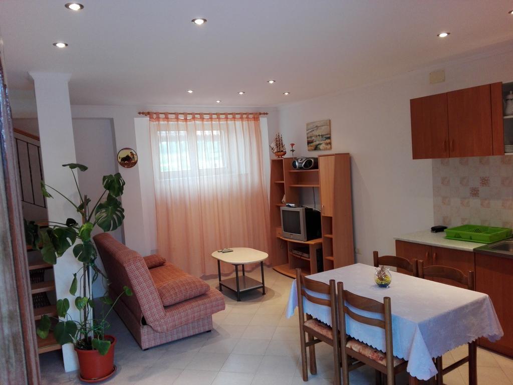 Apartment Luka Novigrad Istria Esterno foto